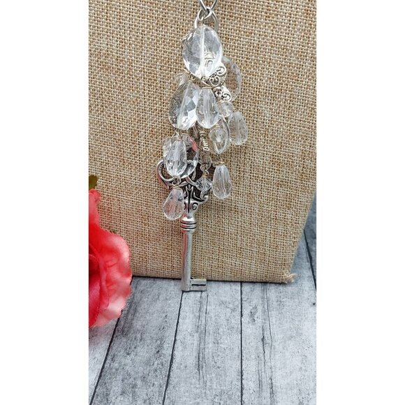 Chunky Chain 3" Large Key Pendant Necklace Dangle Crystal Beads Front Clasp 25" - Picture 2 of 9